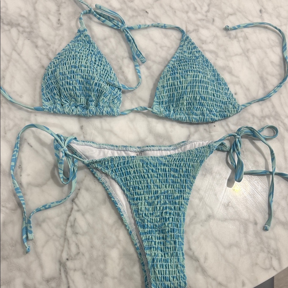 SHEIN Blue Textured Bikini